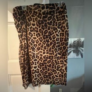 Two piece leopard set